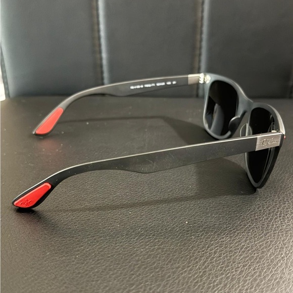 Limited edition , RayBan/ Ferrari sunglasses - Picture 10 of 10